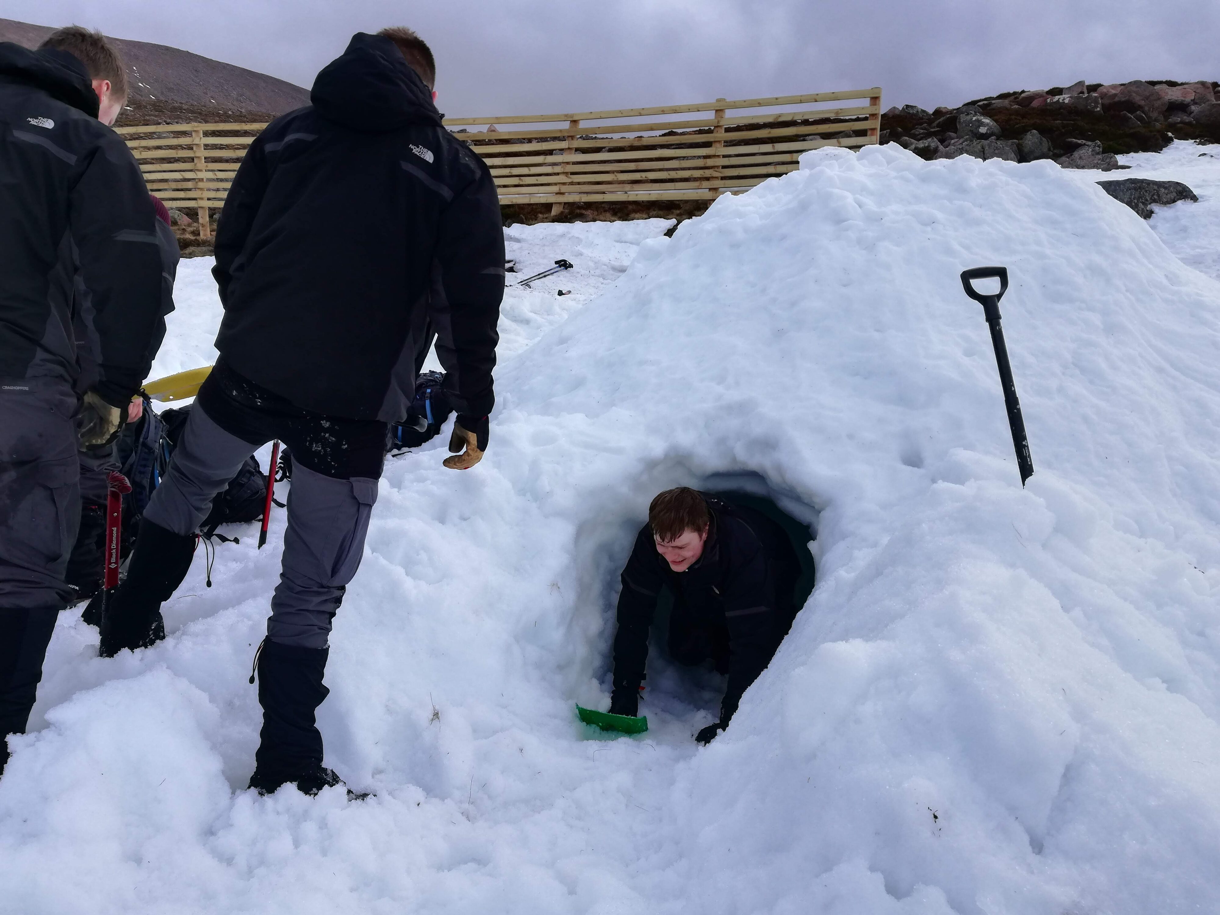 Winter Mountaineering emergency shelters shovel up